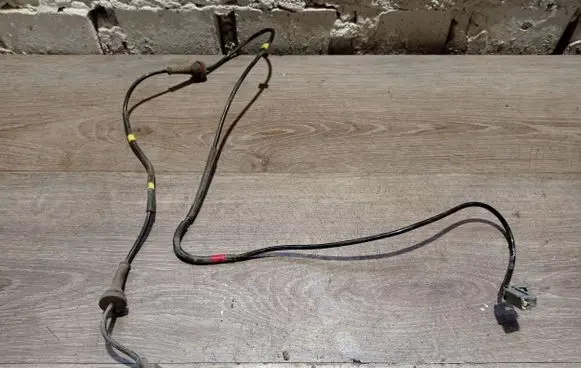 Volvo S60 ABS rear brake sensor 10071160373 3524256