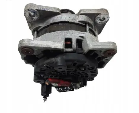 Renault Captur Generator/alternator 231008593R