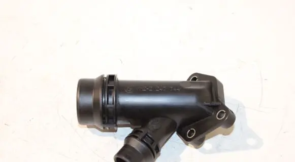 BMW 5 E60 E61 Engine coolant pipe/hose 2247744