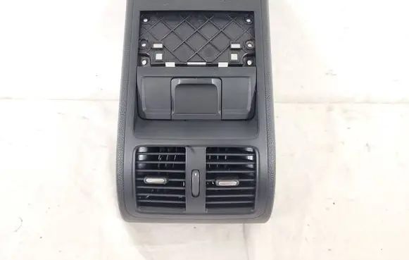 Volkswagen PASSAT B7 Rear air vent grill 3AA864298B 1112308590 22032011