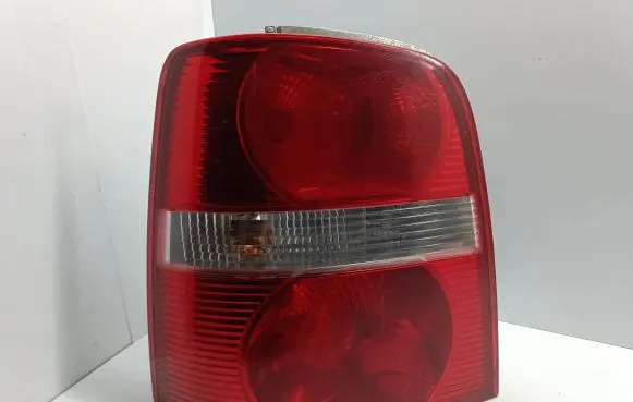 Volkswagen Touran I Rear/tail lights 158673