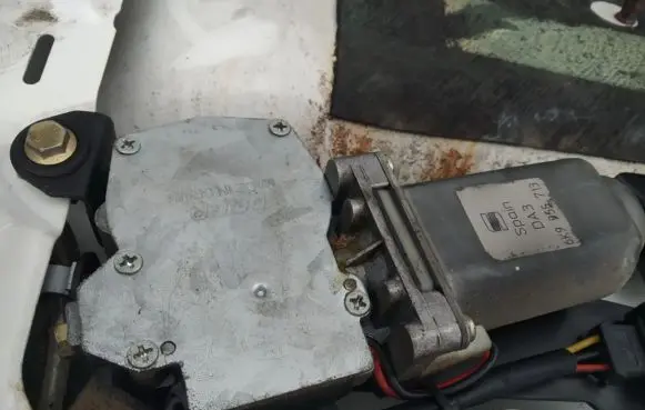 Rear window wiper motor