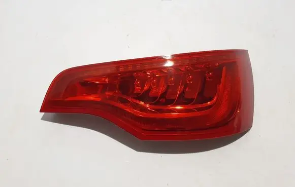 Audi Q7 4L Tailgate rear/tail lights 4L0945094F