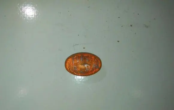 Ford Fiesta Front fender indicator light