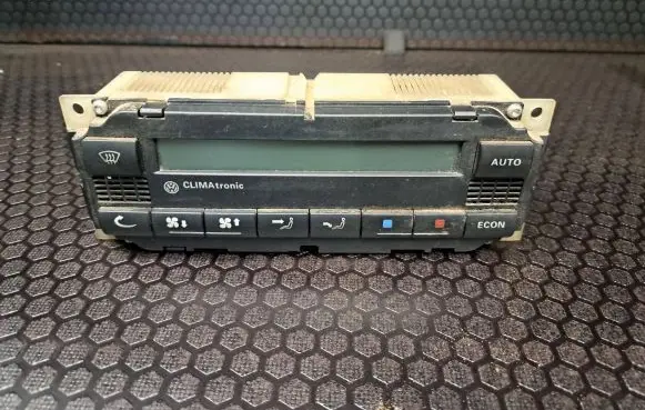 Volkswagen PASSAT B5 Climate control unit 3B1907044B 5HB00761710