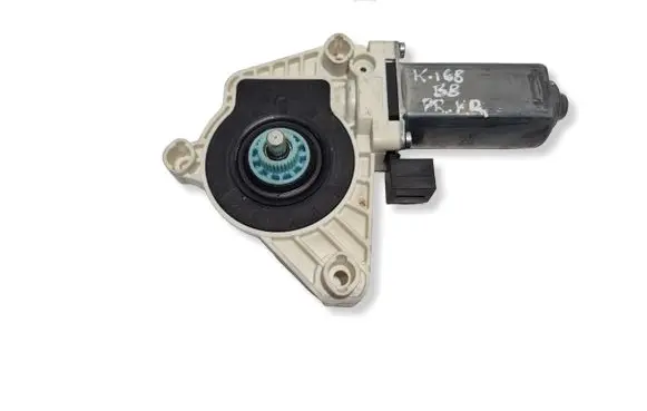 Volkswagen PASSAT B8 Front door window regulator motor 5Q4959801B