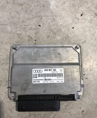 Audi A8 S8 D4 4H Transfer box differential control unit 4H0907163
