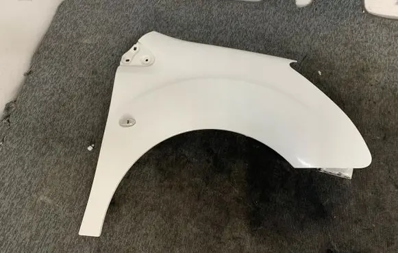 Peugeot Partner Fender