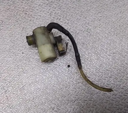 Subaru Outback Windscreen/windshield washer pump