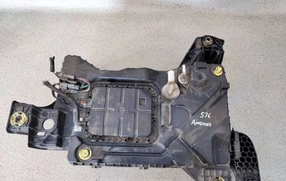Citroen C5 Aircross AdBlue liquid reservoir 9826092180AOP1109 9826092180