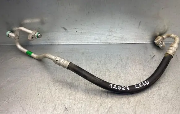 KIA Ceed Air conditioning (A/C) pipe/hose J2064 C1359 000003