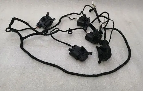 Tesla Model Y A/C air flow flap actuator/motor 150062300A