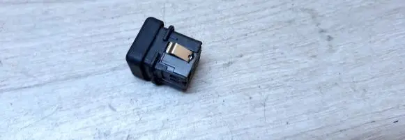 BMW 5 E39 Electric window control switch 8360828