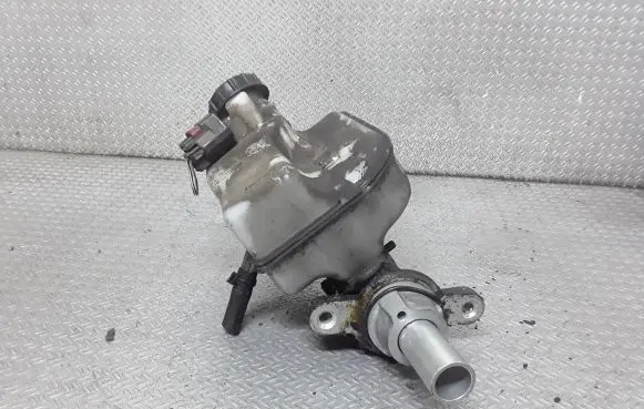 Ford Transit Master brake cylinder 0204Y24132