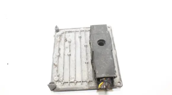 Ford Fiesta Engine control unit/module 6S6112A650FF