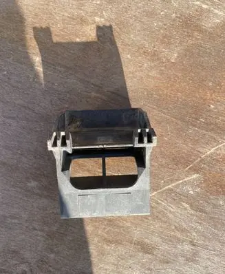 BMW 5 E60 E61 Radiator mount bracket 7542517 10808612