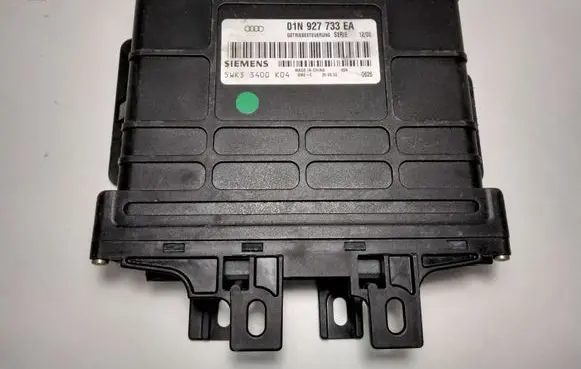 Volkswagen PASSAT B5 Gearbox control unit/module 01N927733EA 5WK33400K04