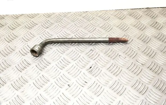 Renault Kangoo I Wheel nut wrench 9133668