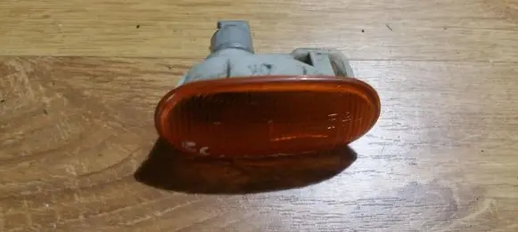 Mitsubishi Galant Front fender indicator light