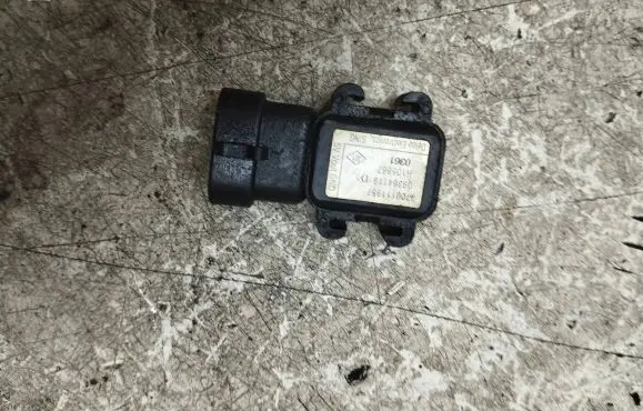 Renault Scenic I Air pressure sensor 7700111957 H105867 09364119D