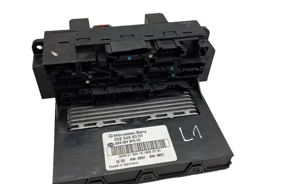 Mercedes-Benz C W203 Fuse box set 0025459301