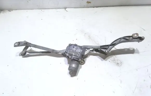 Mercedes-Benz E W211 Front wiper linkage and motor A2118200442