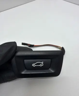 BMW 3 F30 F35 F31 Tailgate/boot open switch button 9275119