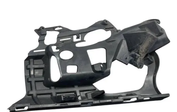 Volvo V60 Front bumper mounting bracket 31323840