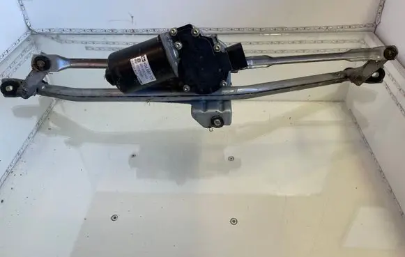 Audi A6 S6 C5 4B Front wiper linkage and motor 4B1955023H 4B1955113A
