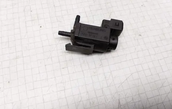 Volvo V70 Turbo solenoid valve 72224010 30611668