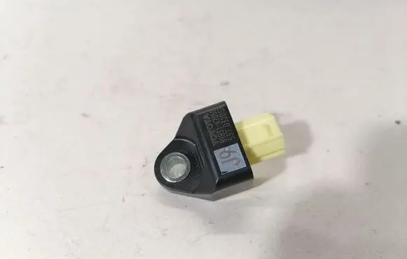 Lexus RX 450H Airbag deployment crash/impact sensor 8983147050
