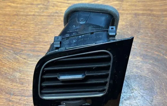 Volkswagen Golf VII Dashboard side air vent grill/cover trim 5G1819703 5G1819247