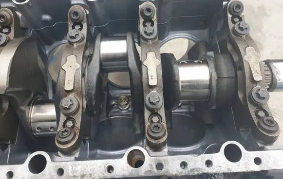 BMW 7 F01 F02 F03 F04 Engine block N63B44