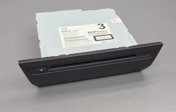 Mazda 3 III Navigation unit CD/DVD player MD420346 BHP3669G0 KA087
