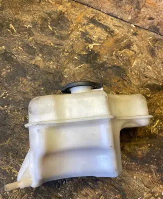 KIA Optima Coolant expansion tank/reservoir 25430-2t000