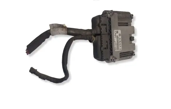Seat Leon (1P) Engine control unit/module 03C906016AP 0261S06337