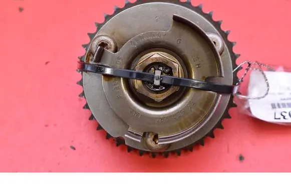 Opel Astra J Crankshaft pulley 55562222