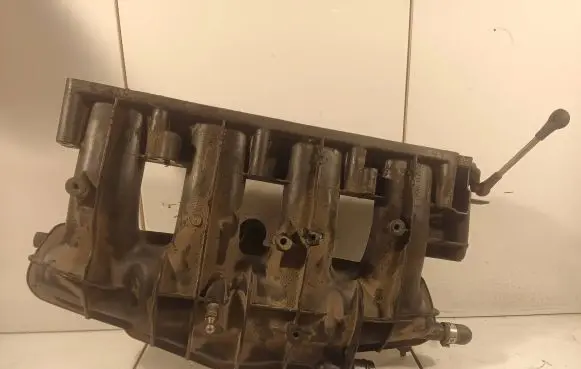 Audi A6 S6 C6 4F Intake manifold 06F133201N