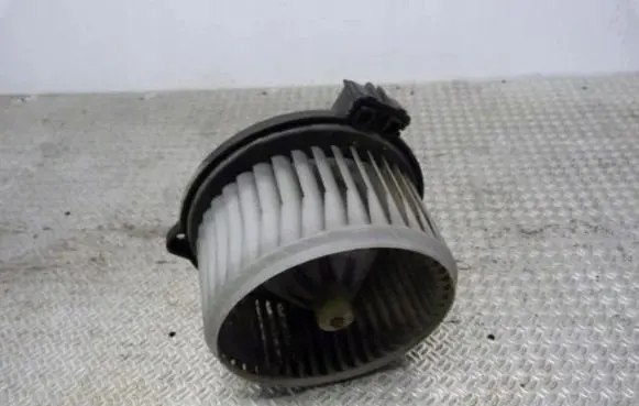 Toyota RAV 4 (XA10) Heater fan/blower 8710342060