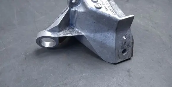 Audi A6 S6 C4 4A Engine mounting bracket 4A0399114F