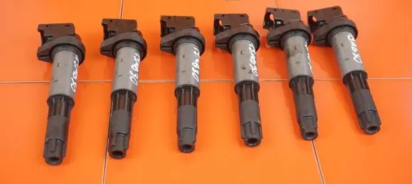 BMW 3 E46 High voltage ignition coil 0221504100 19MB30