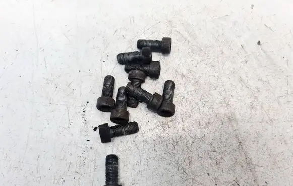 Volvo S40 Nuts/bolts 