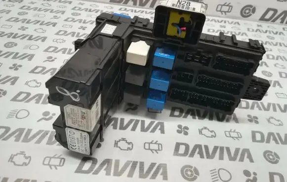 Hyundai Santa Fe Fuse module 95400-26501 91102-26043 9110226043