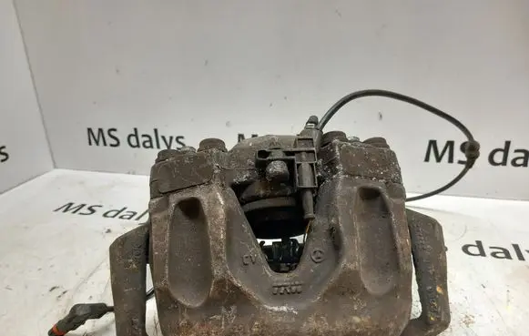 Mercedes-Benz E W212 Front brake caliper A2044213681 2044213681 A2044211194