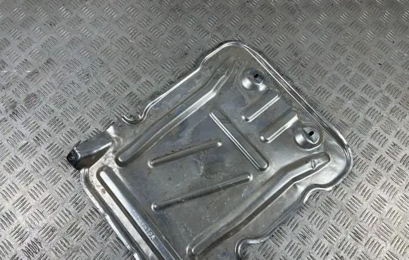 Cupra Formentor Engine splash shield/under tray 5Q0825230K