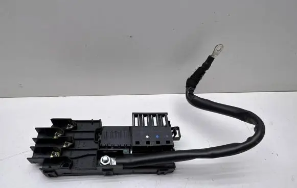 Mercedes-Benz CLS C219 Positive cable (battery) 2115452301