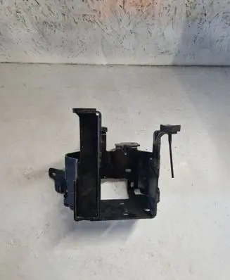 Citroen C4 III e-C4 Horn signal holder/bracket 9826651580