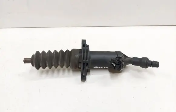 BMW 3 E90 E91 Clutch master cylinder 6775872