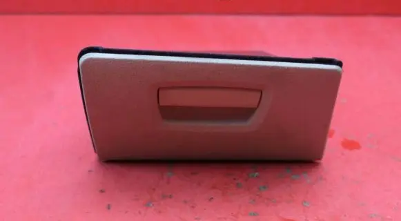 BMW 5 F10 F11 Glove box 9166696