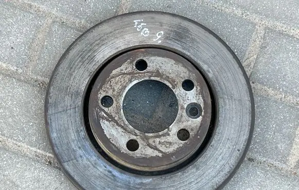 Volkswagen Transporter - Caravelle T5 Rear brake disc 7E0615601D
